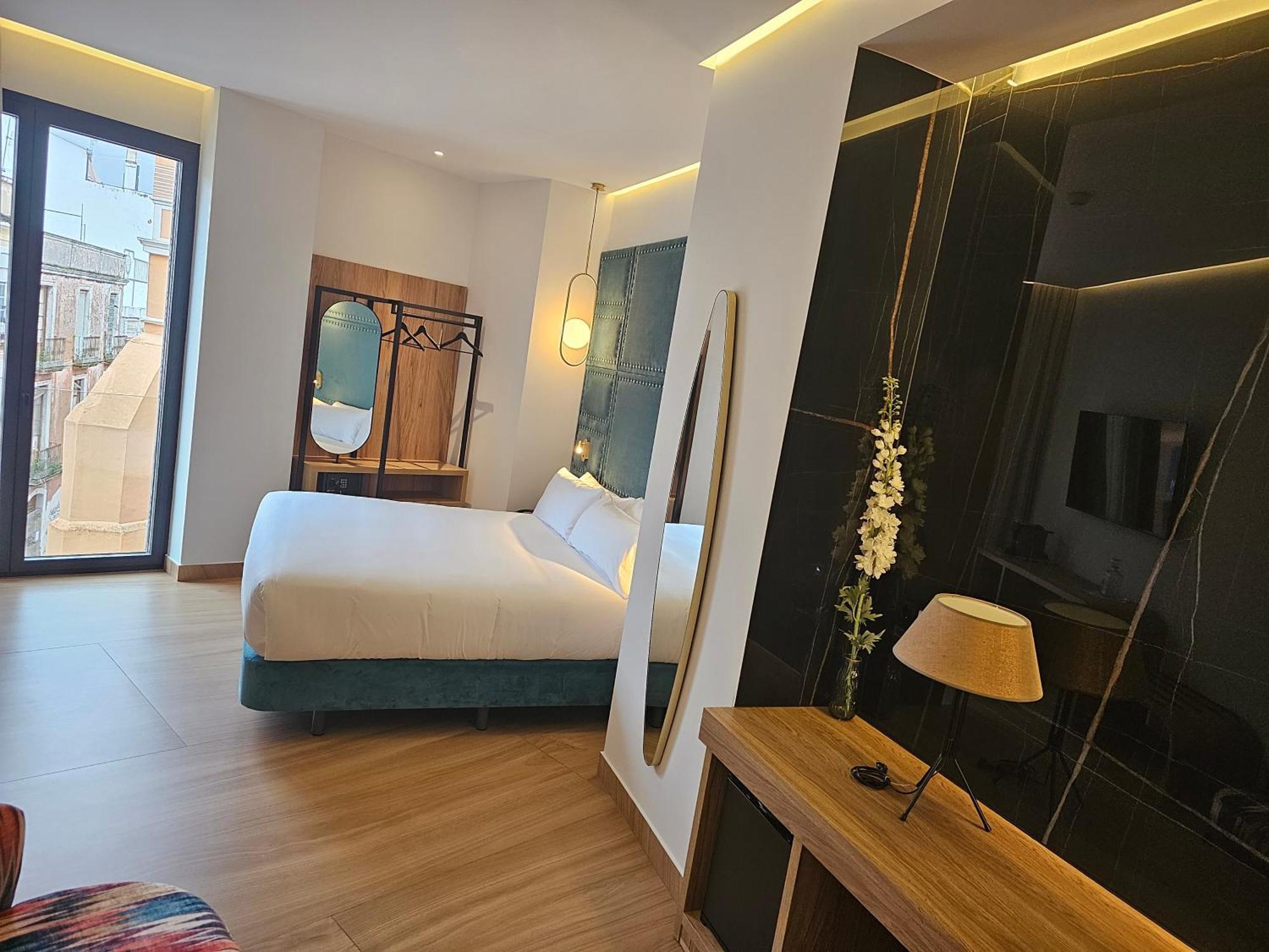 Hotel Las Tres Campanas Badajoz Eksteriør bilde