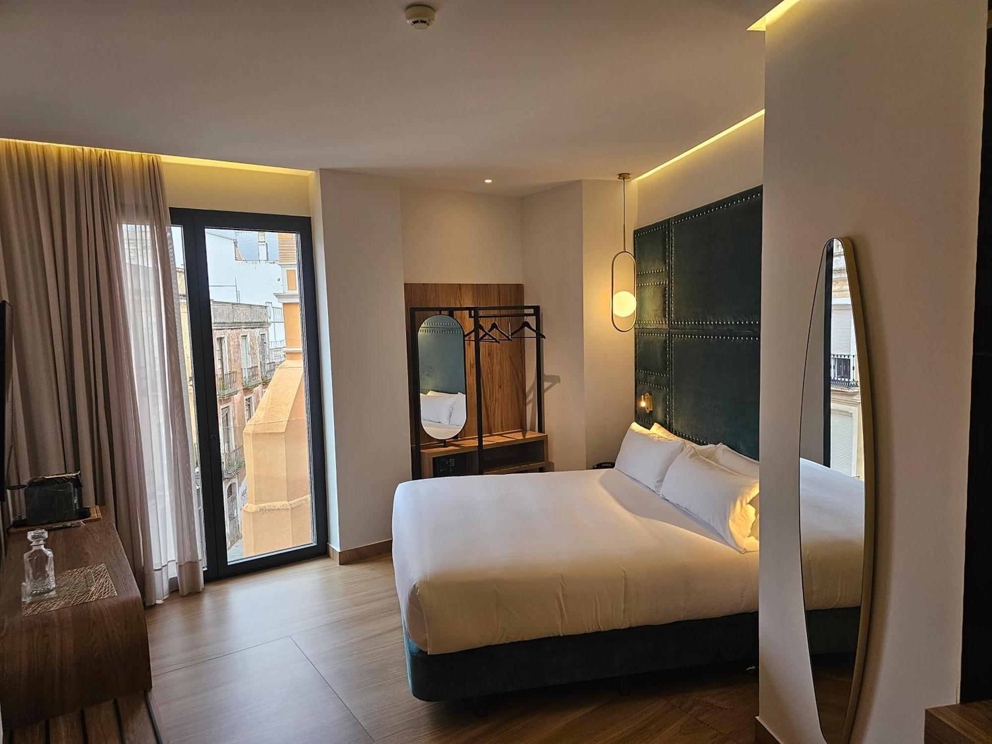 Hotel Las Tres Campanas Badajoz Eksteriør bilde